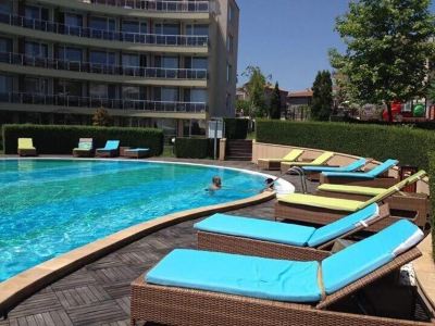 Outdoor Swimming Pool Cosy Apartments Del Sol Next to The Beach Photo