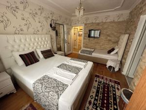 Sinter Terasse House Hotel