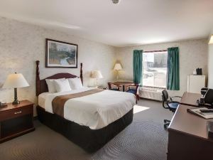 Ramada by Wyndham Nisku Edmonton Airport