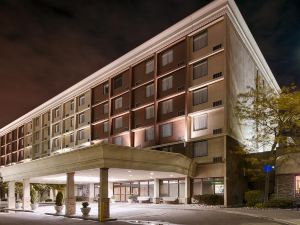 Best Western Plus Toronto Airport Hotel