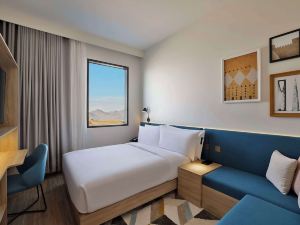 Hampton by Hilton Sharma Neom Community 1