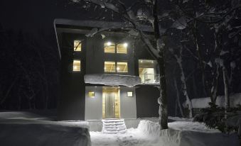 Bluebird Chalets by the Hakuba Collection