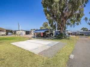 Twin Waters Caravan Park