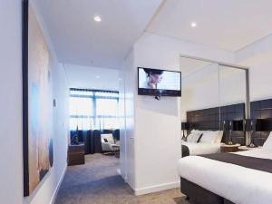 Kozyguru Chatswood Luxury Studio