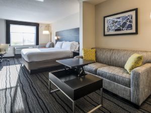 Holiday Inn Express & Suites Livermore