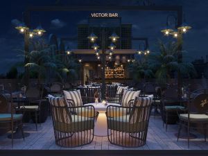 Victor Metropolis Hotel & Rooftop Bar