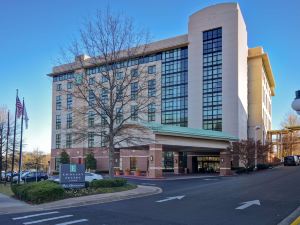 Embassy Suites by Hilton Hot Springs Hotel & Spa