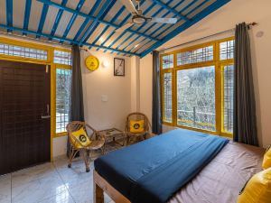 The Hosteller Mussoorie by the Streamside, Kempty