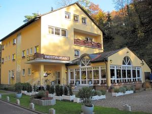 Hotel Goldbächel