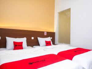 RedDoorz Near Tentrem Mall Semarang