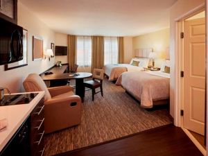 Holiday Inn Express & Suites Altoona