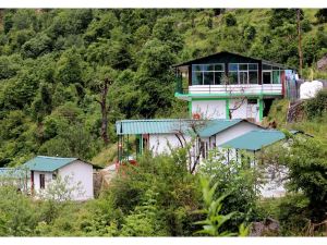 Auli Eco Nature Resort