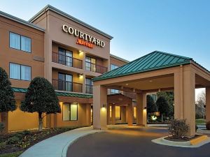 Courtyard Chesapeake Greenbrier