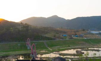 Yeongwol Cheongryeong Motel