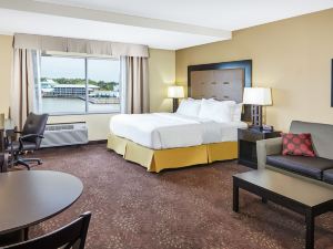 Holiday Inn Express & Suites Sandusky