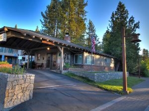 Pepper Tree Inn Tahoe City