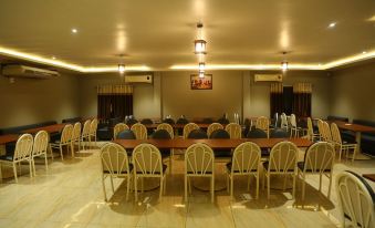 Hotel Natraj & Resort