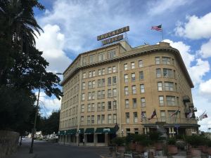 The Crockett Hotel