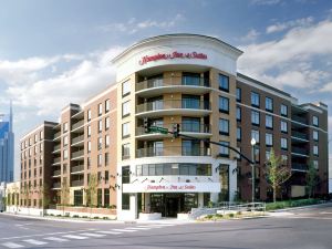 Hampton Inn & Suites Nashville-Downtown