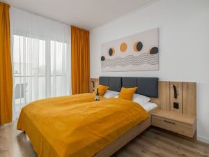 Apartment Spadochroniarzy by Renters