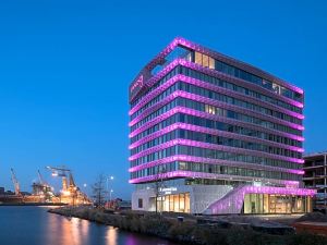 Moxy Amsterdam Houthavens