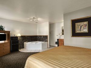 Travelodge by Wyndham Wenatchee