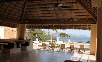 Villas del Palmar Manzanillo with Beach Club