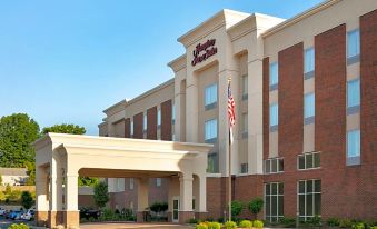 Hampton Inn & Suites Parkersburg Downtown