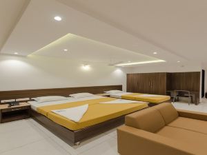 Hotel Karuna Residency