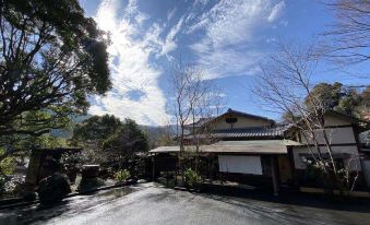 Kaiseki Ryokan Ashikari