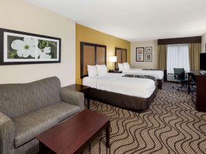 La Quinta Inn & Suites by Wyndham LaGrange / I-85