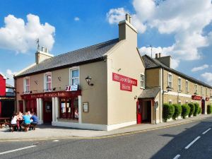 Hylands Burren Hotel