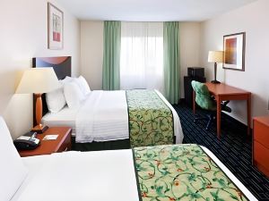 Fairfield Inn & Suites Victoria