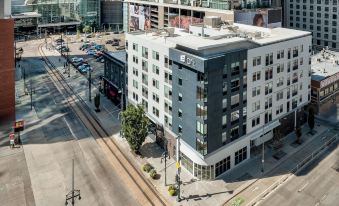 Aloft Denver Downtown