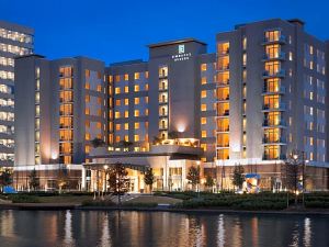 Embassy Suites by Hilton the Woodlands® at Hughes Landing