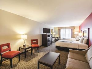 La Quinta Inn & Suites by Wyndham Fargo-Medical Center