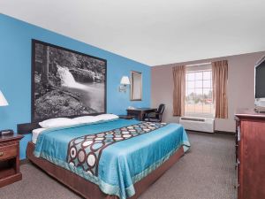 Super 8 by Wyndham Rainsville