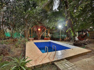 Outdoor Swimming Pool Goldmine 6 BHK Bungalow (6 BHK Accommodation) Photo