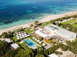 Gecko Hotel & Beach Club, a Small Luxury Hotel of the World