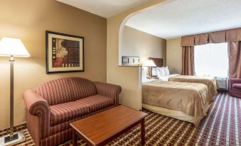 Quality Suites Paducah I-24