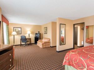 Super 8 by Wyndham Texarkana AR