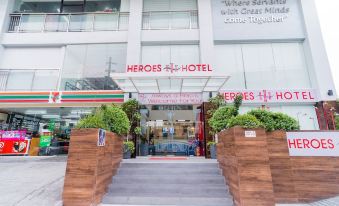 Heroes Hotel