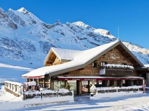 LES RHODOS (Col des Aravis)