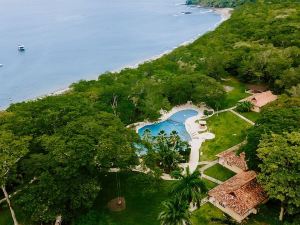 CC Beach Front Papagayo All Inclusive