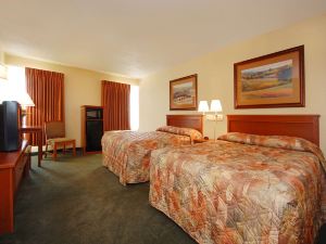 Econo Lodge Inn & Suites