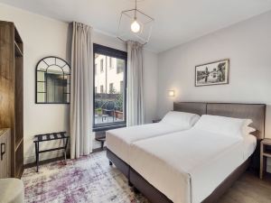 Porta Altinia Suites