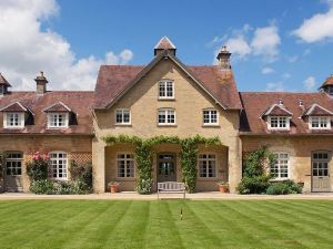 Cheltenham Cottage