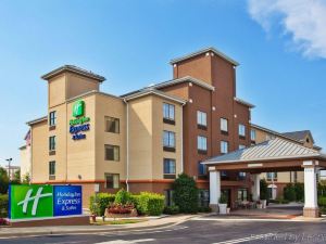 Holiday Inn Express & Suites Charlotte-Concord-I-85