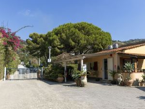 Villaggio Camping IL CALABRIANO