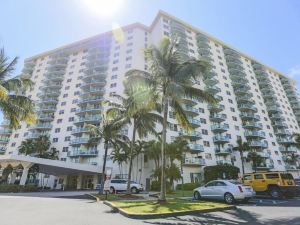 Beautiful Garden View Ocean Reserve 1 Br Condo 1 Bedroom Condo by Redawning